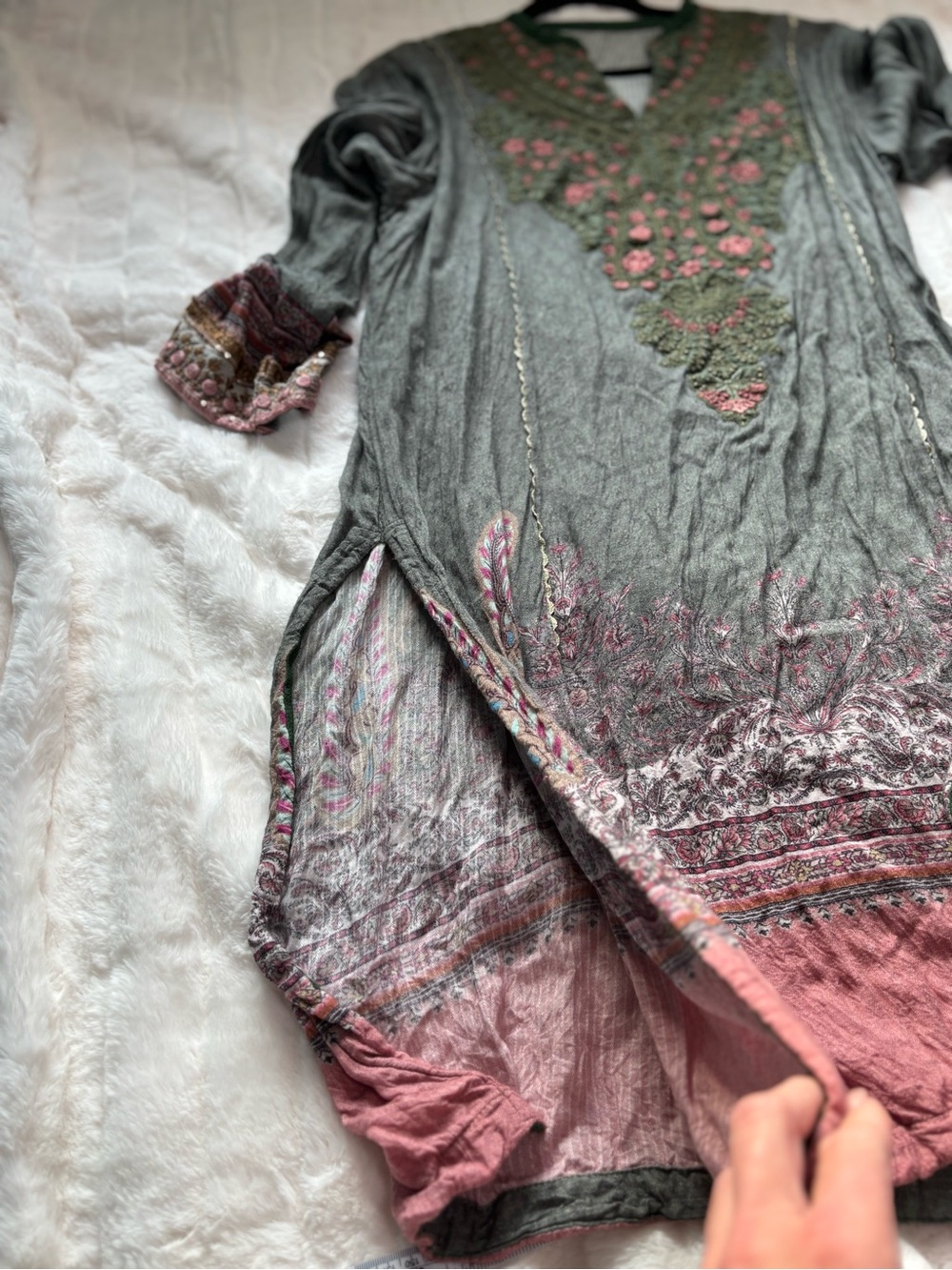 Dress with slits one size - Picture 12 of 13